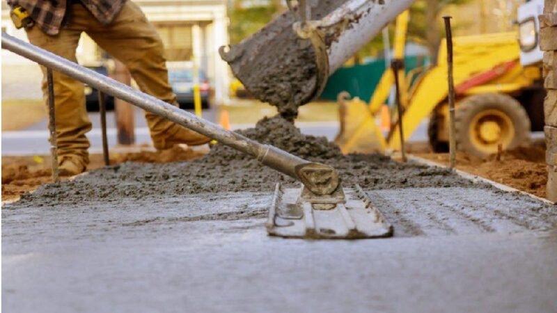 How a Houston Concrete Contractor Helps Commercial Properties Manage Repairs, Wear and Long-Term Surface Needs