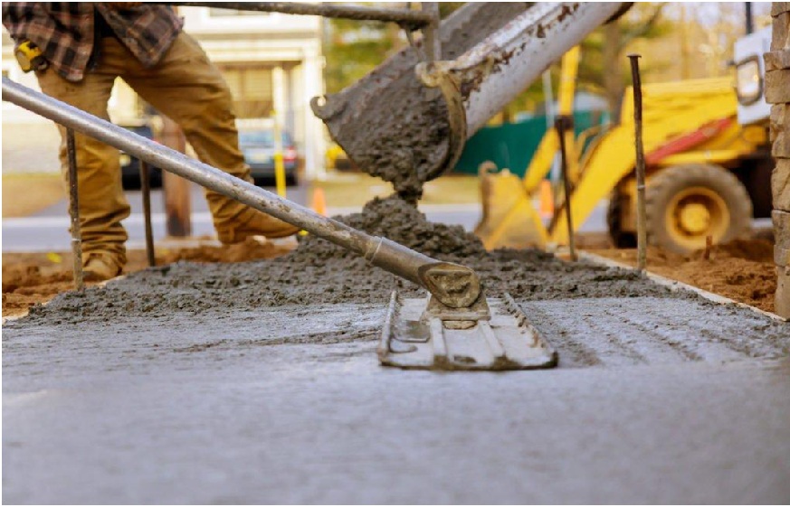 How a Houston Concrete Contractor Helps Commercial Properties Manage Repairs, Wear and Long-Term Surface Needs